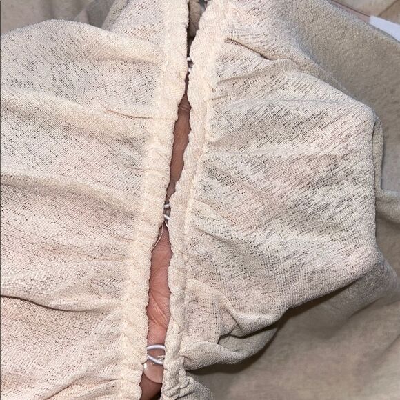 NWT BCBG Generation Elegant blush Pink Ruched Top Size Medium - Picture 4 of 5